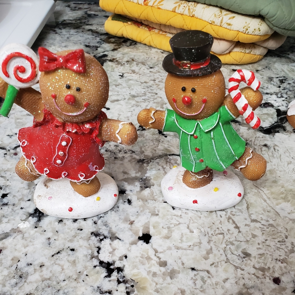 Gingerbread friends